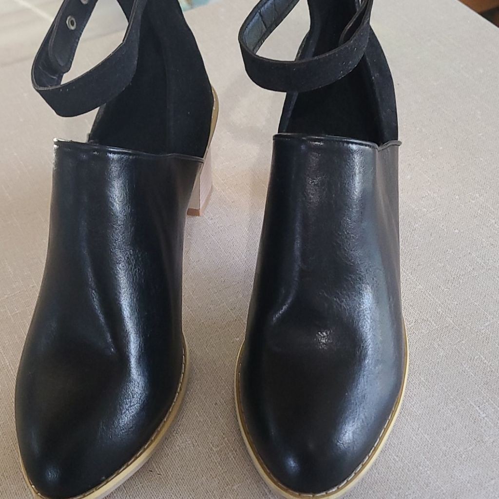 Booties W/Strap
